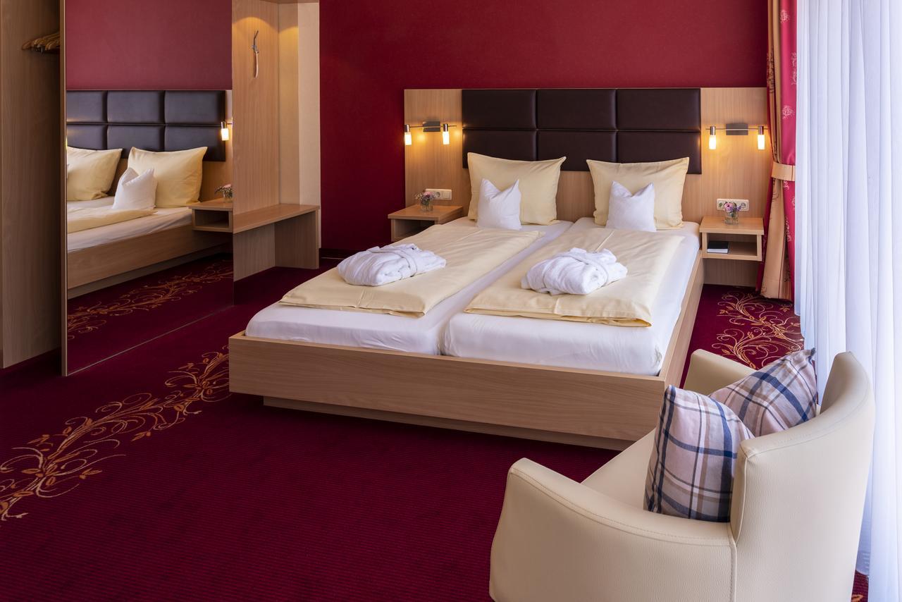Komfort-Hotel Katerberg Люхов Экстерьер фото